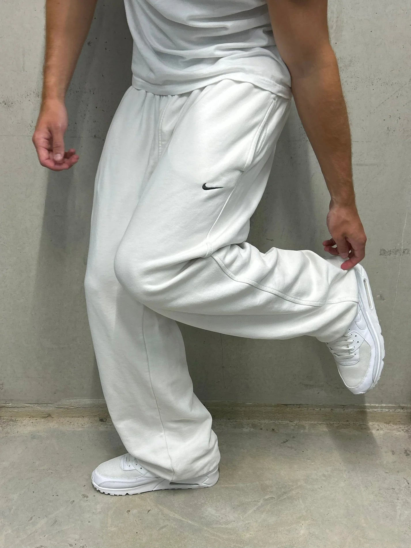 UNISEX BAGGY VINTAGE JOGGERS