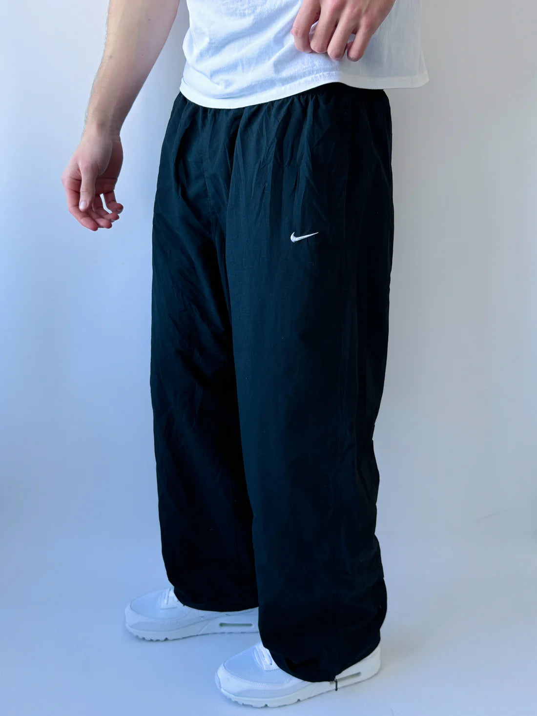 UNISEX BAGGY VINTAGE TRACKPANTS