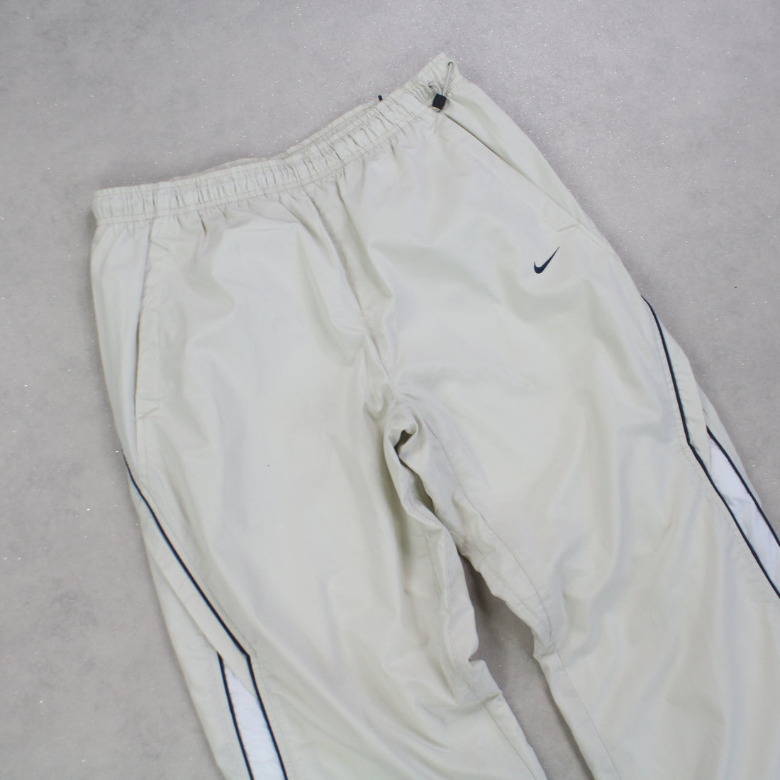 UNISEX BAGGY VINTAGE TRACKPANTS