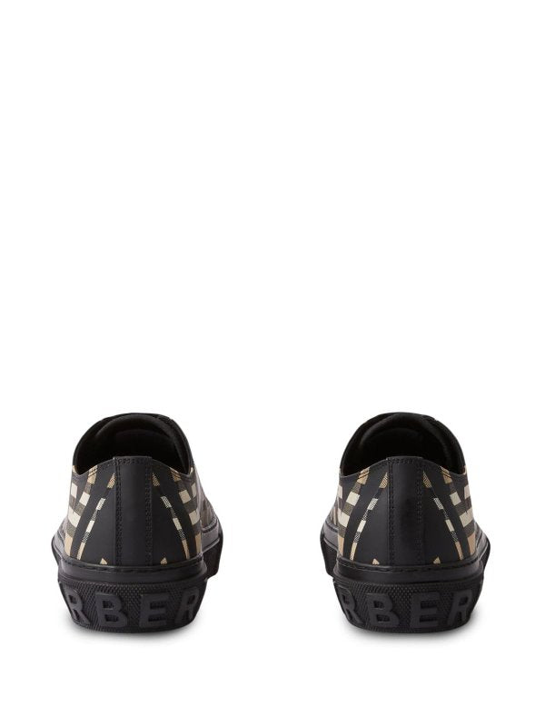 Burberry Sneakers