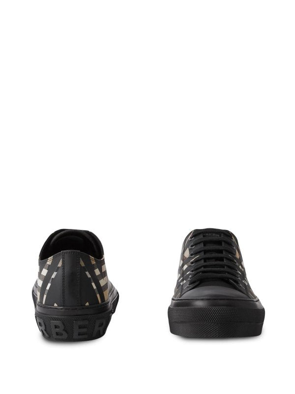 Burberry Sneakers