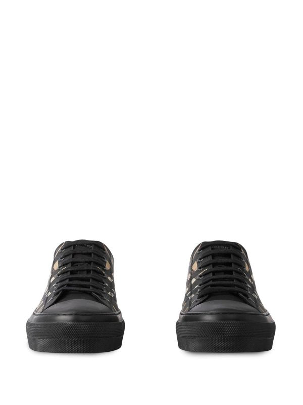 Burberry Sneakers