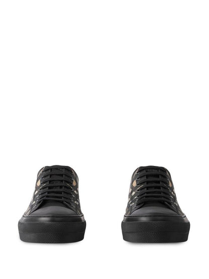 Burberry Sneakers