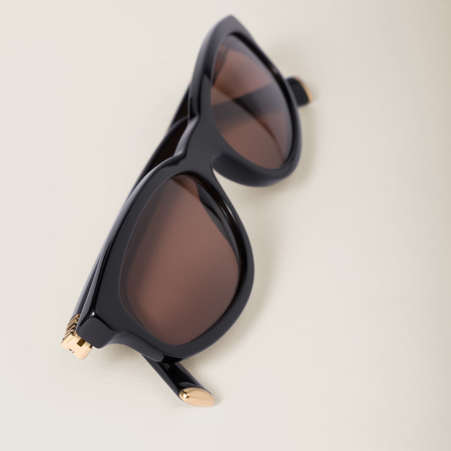 Regard sunglasses