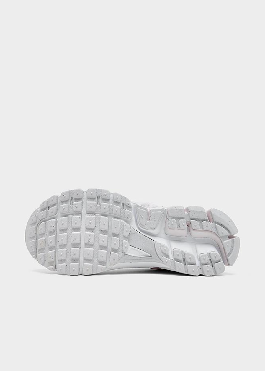 White Vomero 5 Sneakers
