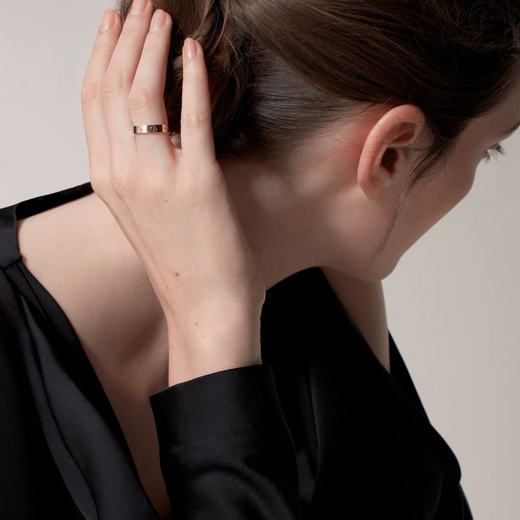 Aimee Thin Love Ring 4mm